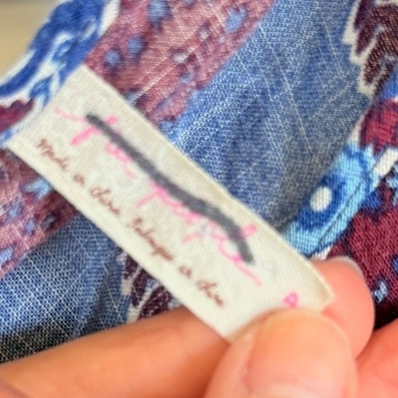 Free People Blue Purple Floral Print Wrap Peplum Tank Top Casual Sleeveless M - Picture 4 of 4